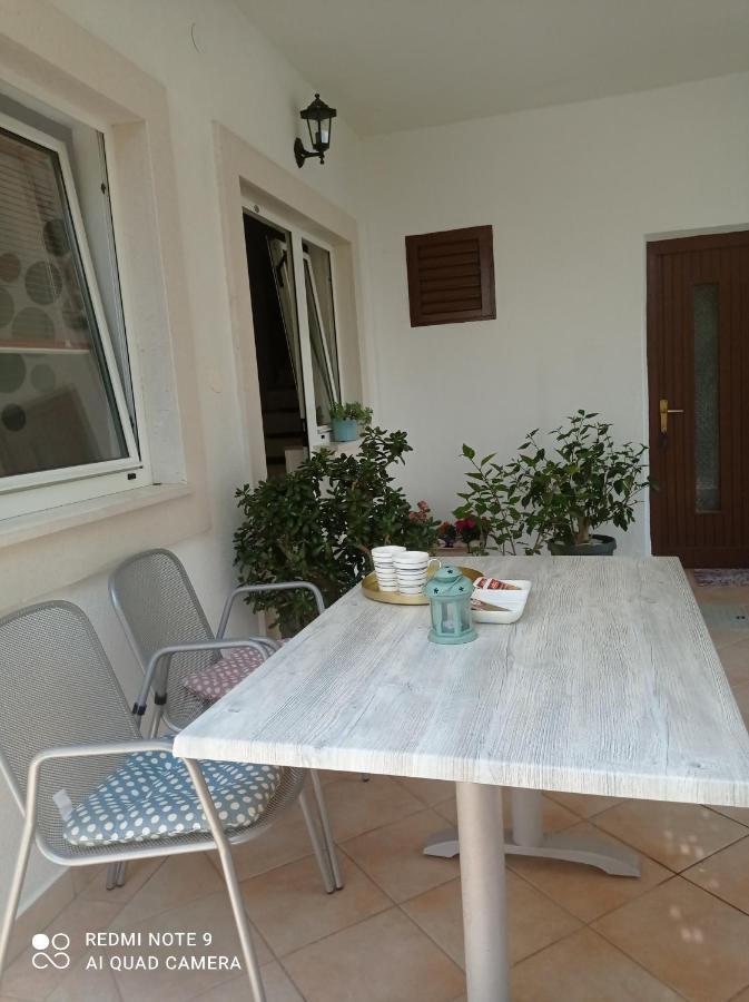 Apartments Nina M บาชกาโวดา ภายนอก รูปภาพ